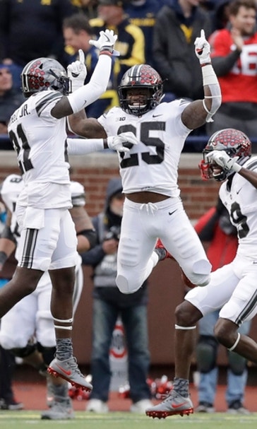 No. 6 Auburn beats No. 1 Alabama 26-14 in Iron Bowl